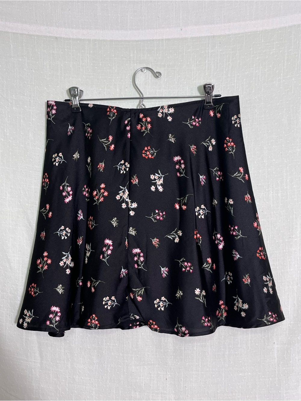 No Boundaries L 11-13 Black Floral A-Line Mini Skirt Y2K